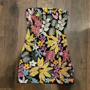 Strap or strapless, colorful, mini dress